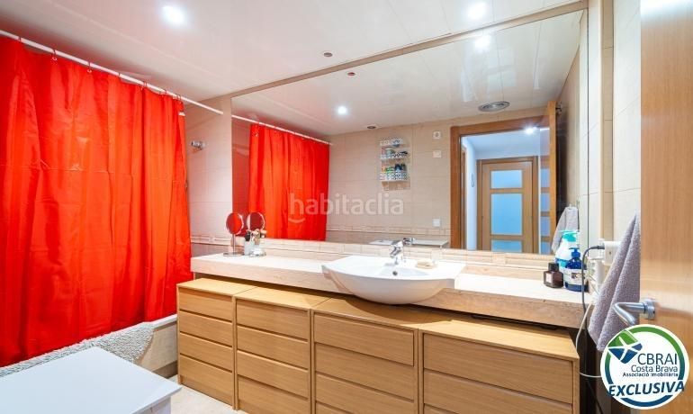 Foto 6ab96615-eafd-40c3-8897-12b9f0c040ec. Apartament amb piscina a Els Grecs-Mas Oliva Roses