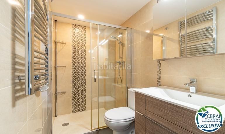 Foto 5885c4ea-5042-4701-a81e-a60d2c1cb1d2. Apartament amb aparcament a Salatar Roses