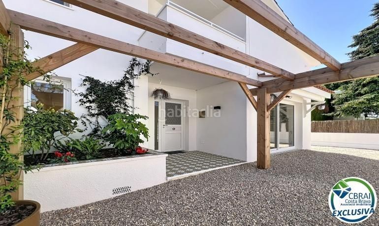 Foto d077b156-a50f-485d-a97c-82e856d489d6. Casa a Peni Empuriabrava