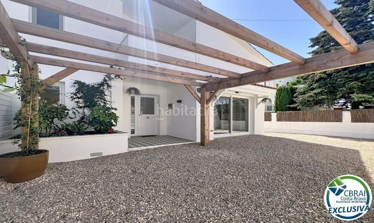 Foto d8c6b17d-eed5-4379-96c6-9b5e3a5c3a87. Casa a Peni Empuriabrava