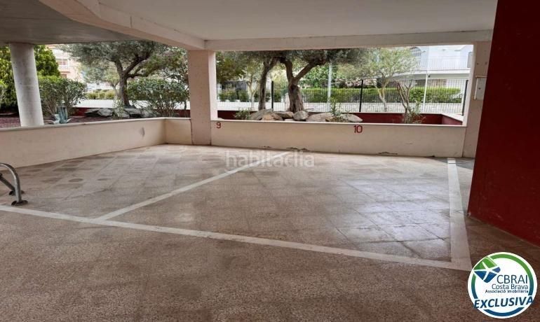 Foto 0389bb9c-6674-4591-8449-ade835ce7f25. Aparcament cotxe a Salatar Roses