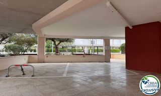 Aparcament cotxe a Salatar. Plaza de aparcamiento en venta  centro comercial santa margarita