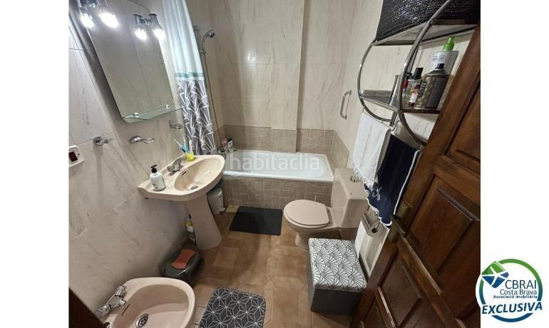 Foto 4e7bcbfe-c3ea-4fd4-b710-90ce2f81d124. Casa amb aparcament a Salins - Cavall de Mar Empuriabrava