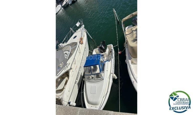 Foto cd8f0c28-c271-407a-96a9-7f5a55f56a8c. Casa amb aparcament a Salins - Cavall de Mar Empuriabrava