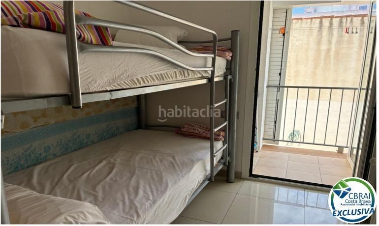 Foto 1eece9b5-3176-433d-bc41-4bc3813dda96. Apartament amb calefacció a Centre Roses