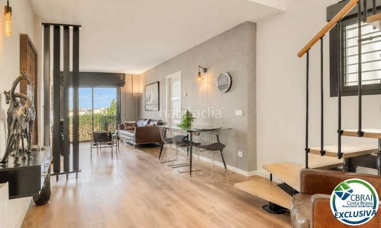 Foto bd0ed6a6-392e-4943-8dde-607a3ec1a62b. Apartament amb aparcament a Carretera de Roses-Fossos Figueres