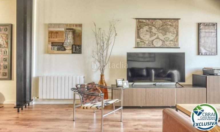 Foto cd2b1956-3b97-4b05-a6b6-1fbadeb6fa4b. Apartament amb aparcament a Carretera de Roses-Fossos Figueres