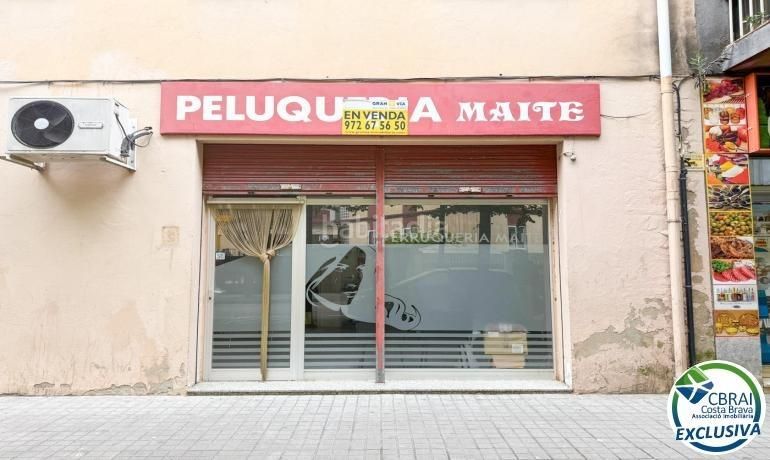 Foto 813986e7-219a-41a7-ad5d-037406278bee. Local comercial a carrer de la marca de l'ham 12 a Figueres