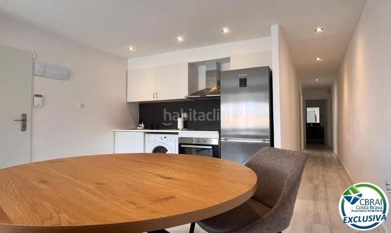 Foto 00d54088-466b-47ba-a8f3-94efa43df182. Apartament a calle nou 21 a Centre Roses