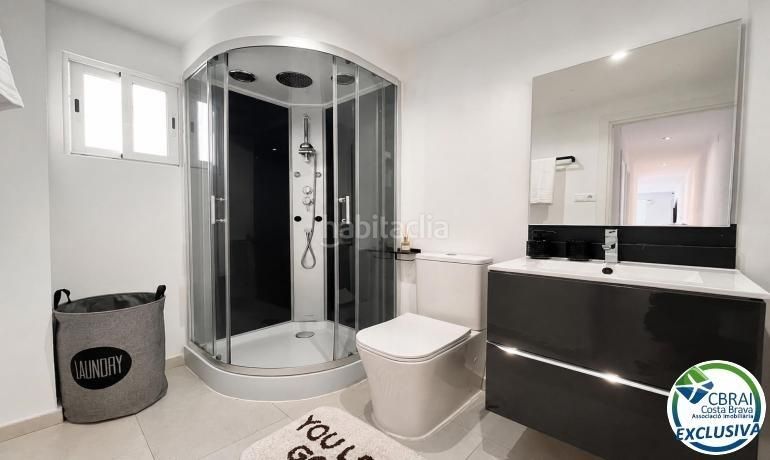 Foto 70a9064d-1498-40ac-aa6b-b7a84e3cea1d. Apartament a calle nou 21 a Centre Roses