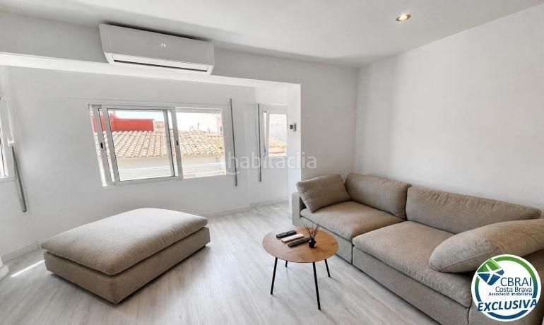 Foto b05a1c31-9a23-47f5-a1cd-4a111a33cbdd. Apartament a calle nou 21 a Centre Roses