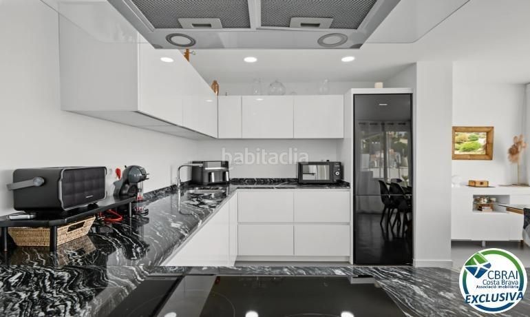 Foto 7154453d-2762-4f13-be58-a25da76b0baf. Casa a calle de cordova 25 a Nord Roses