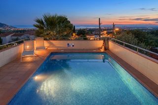 Maison  Calle de navarra. Villa con vistas al mar, piscina y casa de invitados en mas fuma