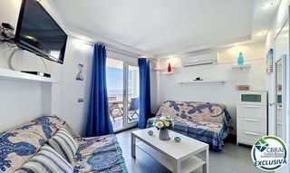 Apartament  Sector delta muga. Apartamento reformado con vista al mar en primera línea de playa