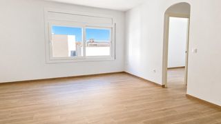 Apartment  Calle dels traginers. Apartamento reformado en el centro de roses, a solo 50 metros de