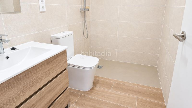 Foto bd6574db-6693-4716-9881-7e51b9dd9da4. Apartament a Centre Roses