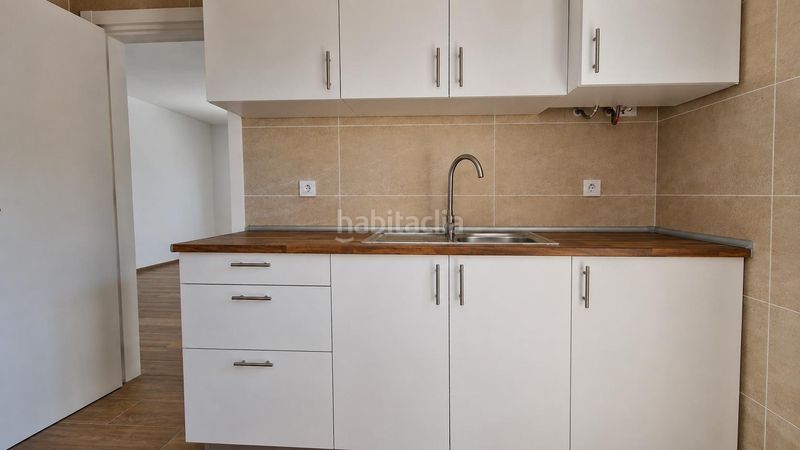 Foto e2b99045-0f43-44ef-823f-e234eb04ba79. Apartament a Centre Roses