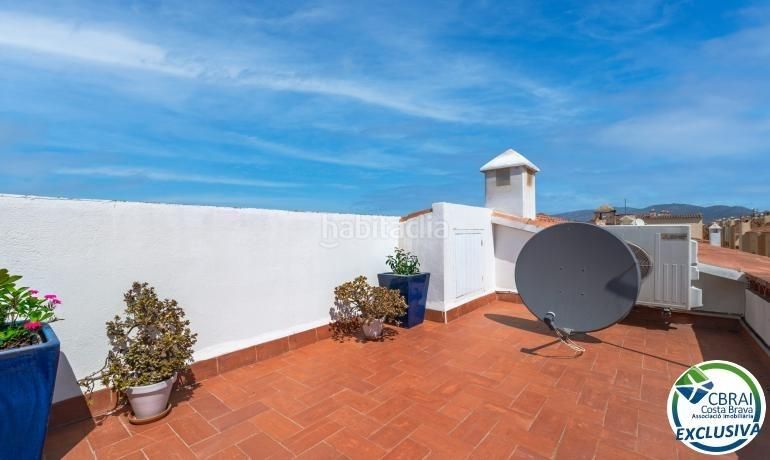 Foto 7fef2166-2b90-4391-9dde-352d02d6d723. Apartament amb aparcament piscina a Muga - Gran Reserva - Badia Empuriabrava