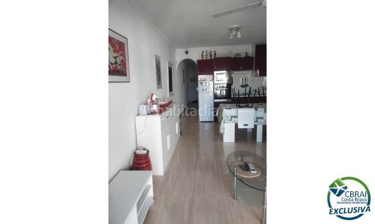 Foto c8651e76-2973-4575-a841-4bdbd99fe00a. Apartment with pool in Sant Maurici Empuriabrava