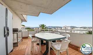 Apartamento  Avenida del port canigo. Ático de 61 m2, con 60 m2 de terrazasolarium, licencia turistica