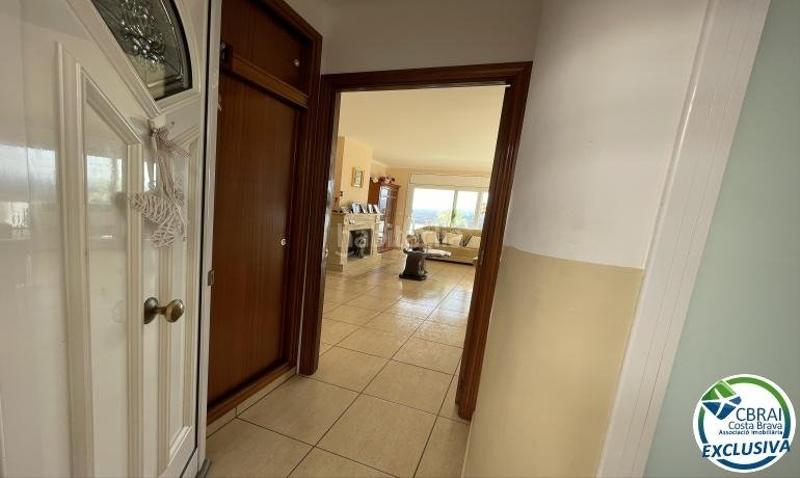 Foto 1933d7ba-998f-45df-b25b-9a32a3b78102. Bauernhof mit heizung pool in Nord Roses