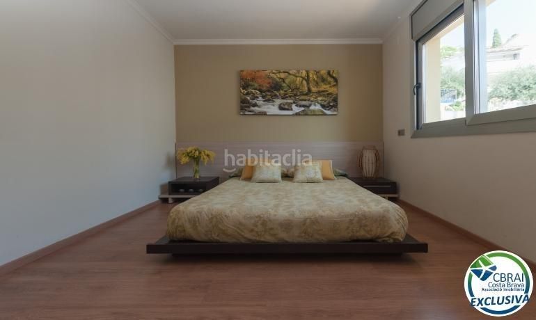 Foto 158ffe39-9b5a-4c60-a156-a428c88557f9. Casa a de pau casals 60 a Els Grecs-Mas Oliva Roses