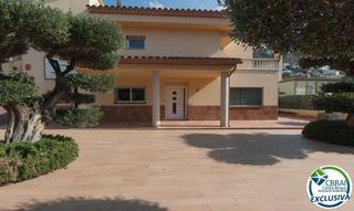 Casa en Els Grecs-Mas Oliva. En roses