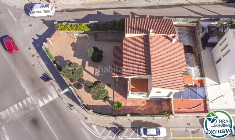 Foto 89a093b3-0bbb-4ef5-9183-1851cab7f702. Casa a de pau casals 60 a Els Grecs-Mas Oliva Roses