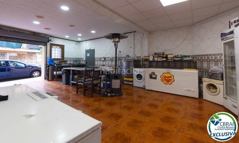 Foto b32d368d-0543-4c9b-9dca-52cbcec43044. Local comercial a Centre Roses