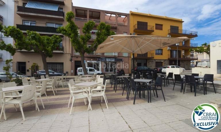 Foto eb072609-0f31-4115-a574-78d583dec497. Local comercial a Centre Roses