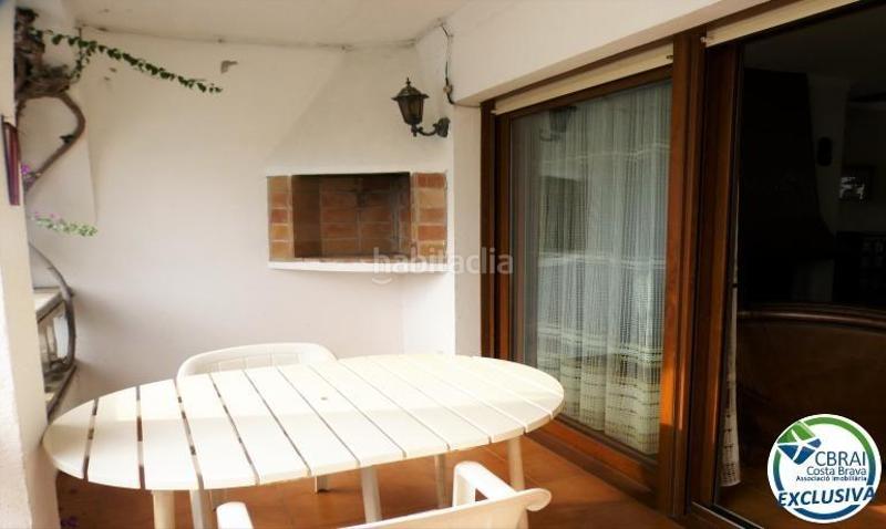 Foto 16041f8a-b0e8-4f7f-a4d9-78b2f532e781. Casa  de pescador con garage y amarre para velero 11.5x5 en Empuriabrava