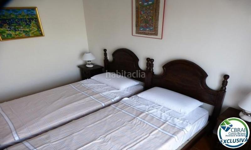 Foto 469a71a8-6be3-41a2-b998-6b14f11cbaa5. Casa  de pescador con garage y amarre para velero 11.5x5 en Empuriabrava