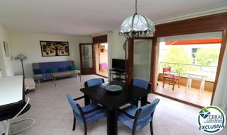 Apartamento en Moxó - Sant Mori. Precioso y amplio apartamento de dos dormitorios cerca de la pla