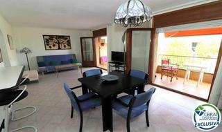 Apartament a Moxó - Sant Mori. Precioso y amplio apartamento de dos dormitorios cerca de la pla