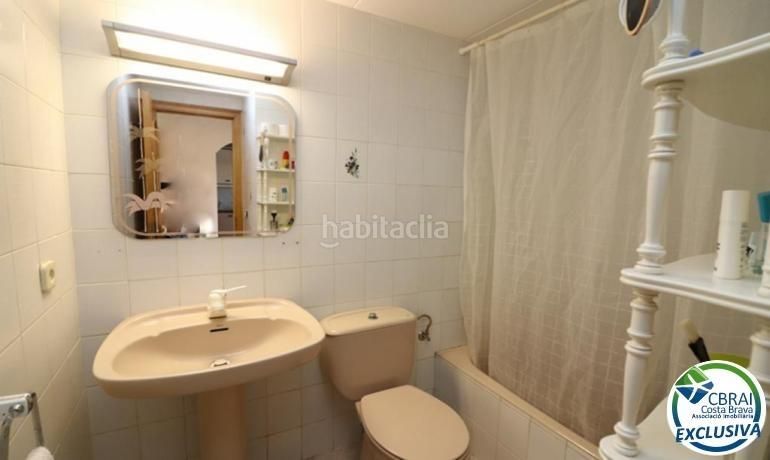 Foto 6ffa4d6e-ab1d-4d24-8cbe-3161f54163d0. Apartament amb calefacció a Moxó - Sant Mori Empuriabrava