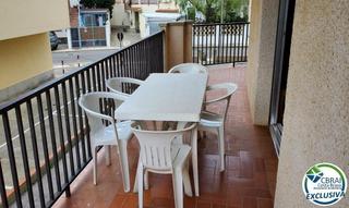 Apartamento en Santa Margarida. Apartamento primera planta con baños