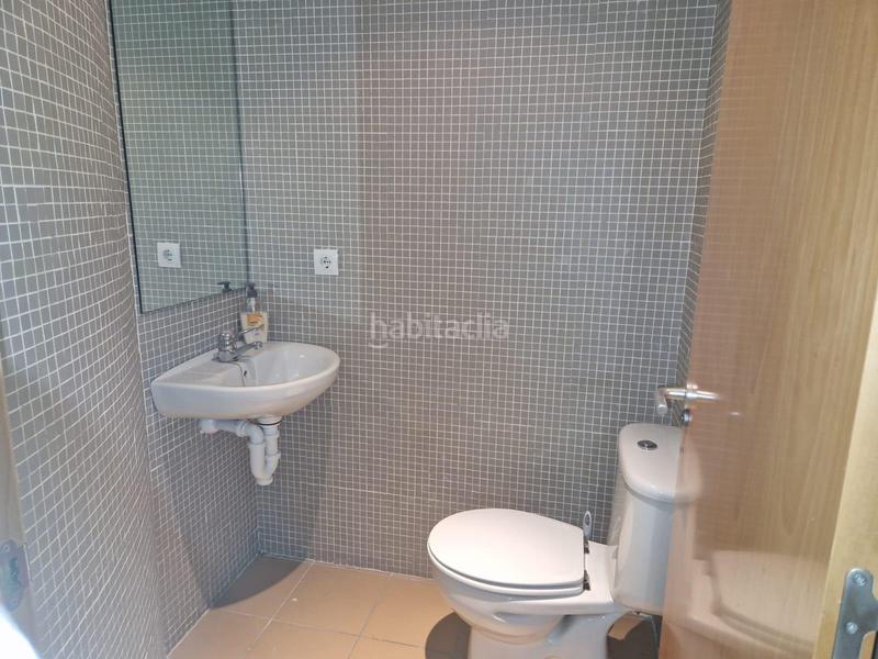 Foto 70f6732b-1301-4d5d-866d-410b72c59c0b. Affitto ufficio in Centre Roses