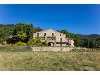 Country house  Salines. Masia en venta en maanet de cabrenys