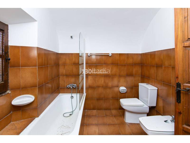 Foto 028d990b-576e-4c56-b8a6-2a8c2e43b27d. Masia a Maçanet de Cabrenys