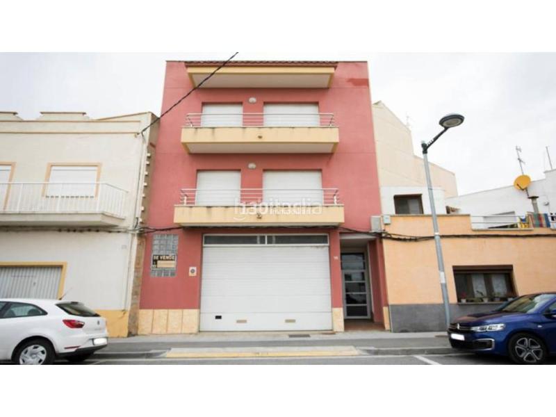 Foto 42df3e12-f73e-40be-a283-85028b5a559e. Aparcament cotxe a Sant Jaume d´Enveja