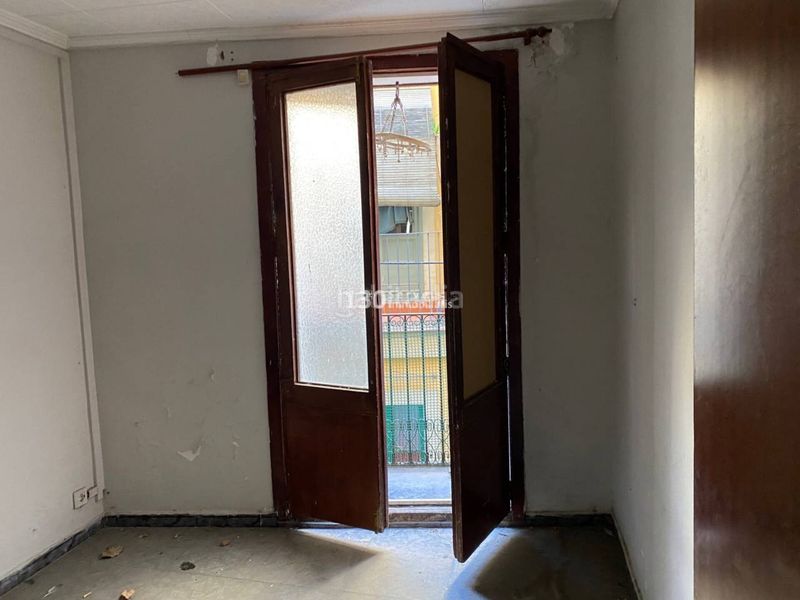 Foto 1efecbdf-874f-4a43-802b-00c928c0f531. Pis a Raval Barcelona