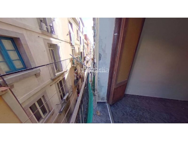 Foto 3b132a47-7eba-4409-95d0-411a8bee2b6f. Pis a Raval Barcelona