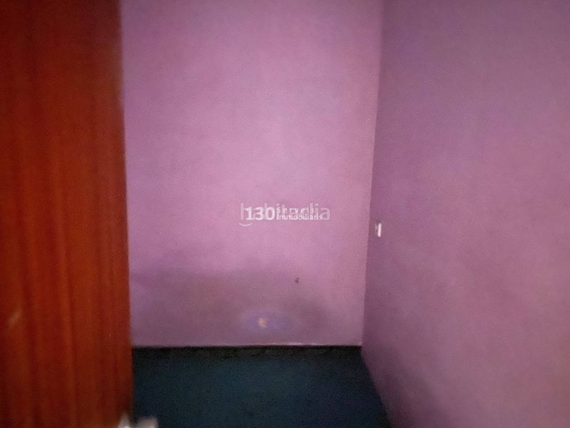 Foto 693d9d76-2b3d-41fa-a533-872ac9e25576. Pis a Raval Barcelona