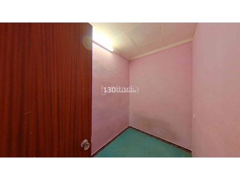 Foto 7e775508-0236-4f57-bec9-e8dd3841d494. Pis a Raval Barcelona