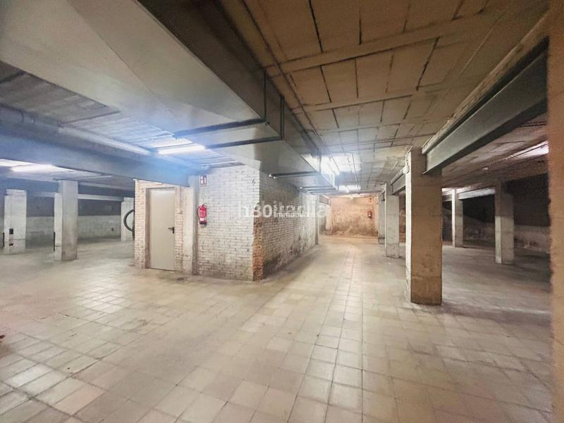 Foto 5bbfabb0-108f-4bc1-ac8f-2eace2b546ed. Car parking in Remei-La Guixa Vic