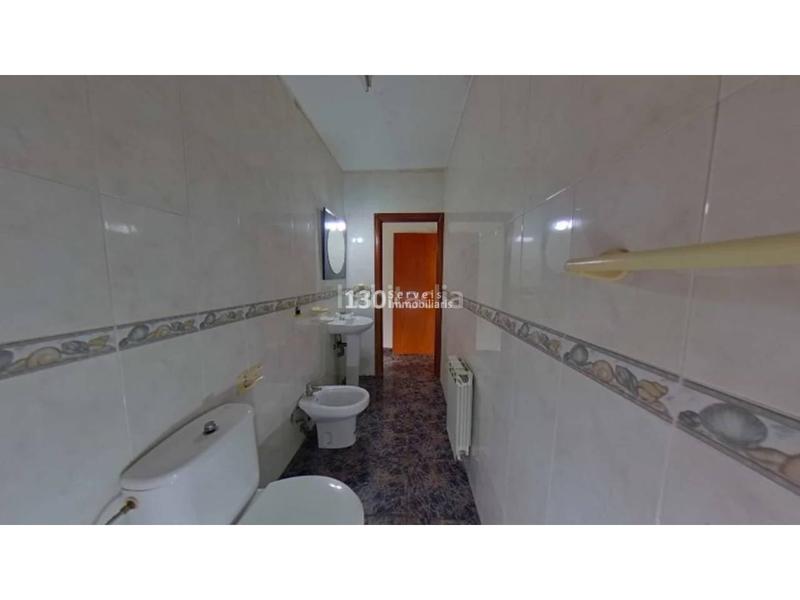 Foto 4e6c5b54-6dae-4cdd-bc8f-98234be0bc5e. Casa amb aparcament piscina a Aiguaviva Parc Vidreres