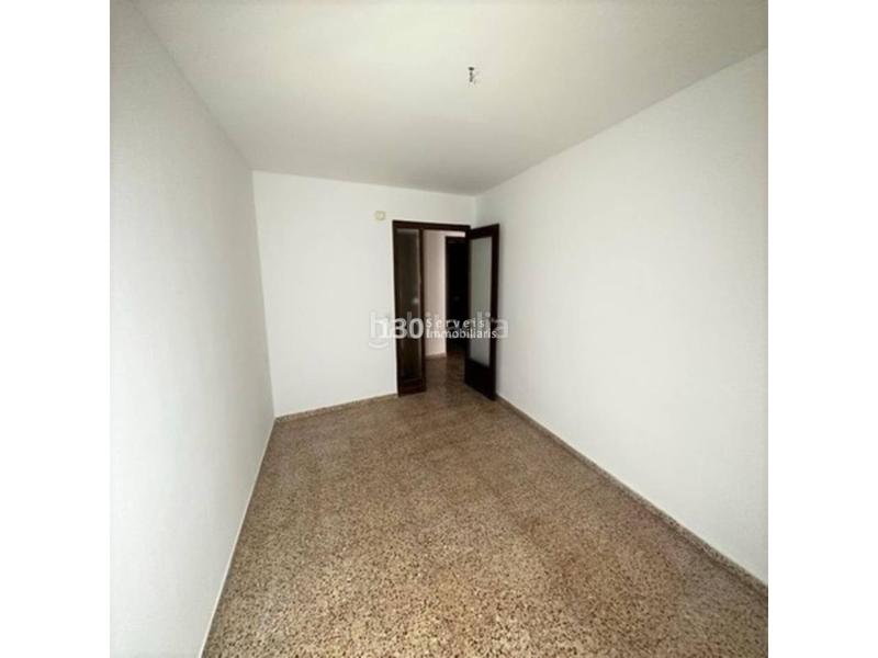 Foto 3316b398-3c0c-41e7-9aba-1c9e56792d48. Piso  en venta en Santa Bàrbara
