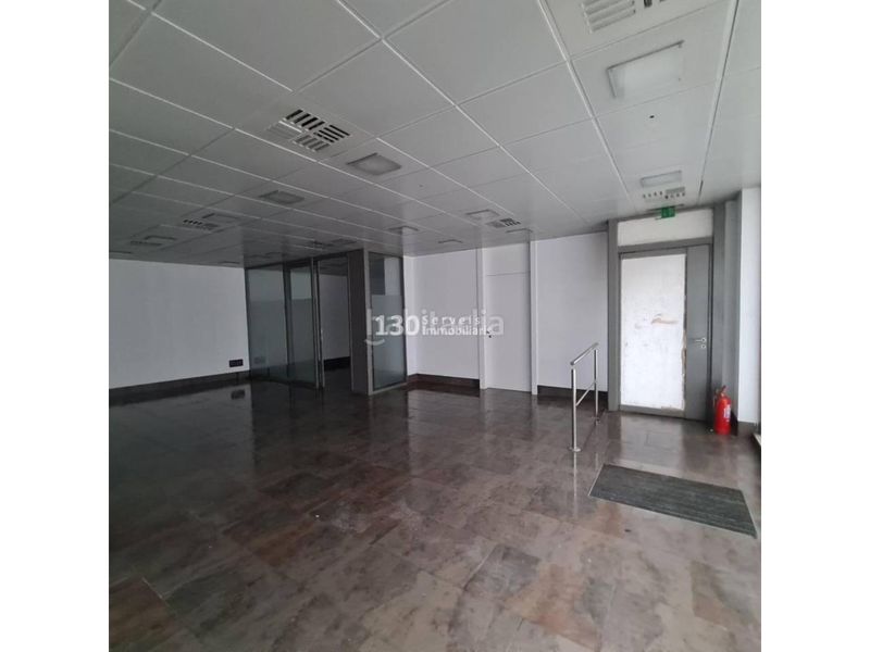 Foto 1744b2f8-9b40-48d9-a504-afdb6899c899. Local comercial a Sénia (La)