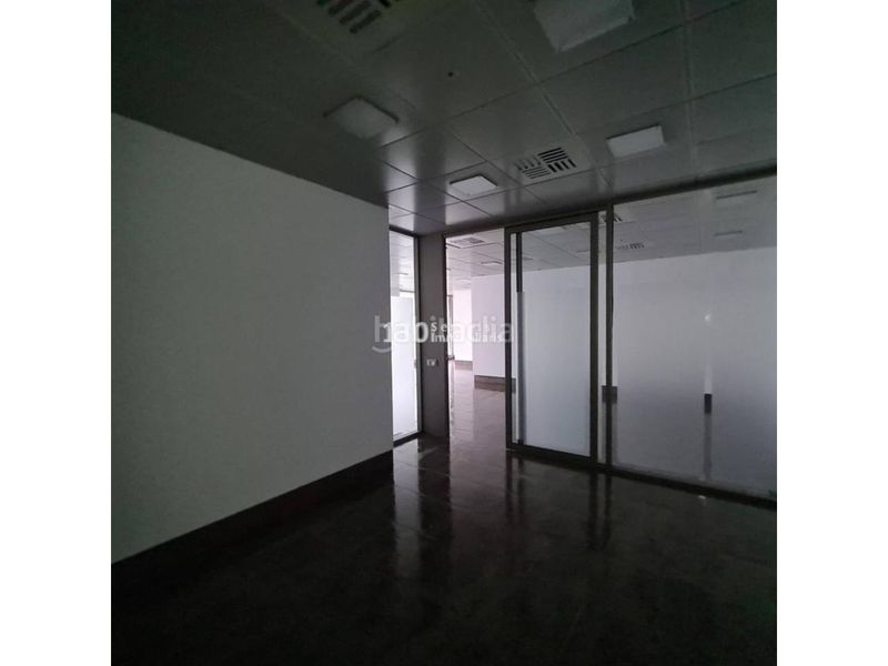Foto 676149cd-8a55-42f6-947e-a0b43a2b4364. Local comercial a Sénia (La)