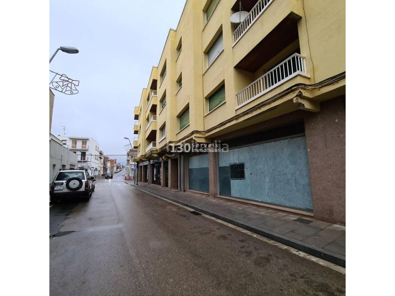 Foto ade53075-067a-4843-9602-a39119cdabb3. Local comercial a Sénia (La)